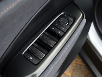 Lexus LBX